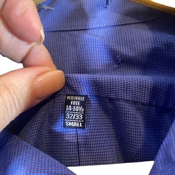 IZOD Blue Classic Collared Long Sleeve Button Down Shirt Men Sz 32/33 Small - Picture 7 of 10